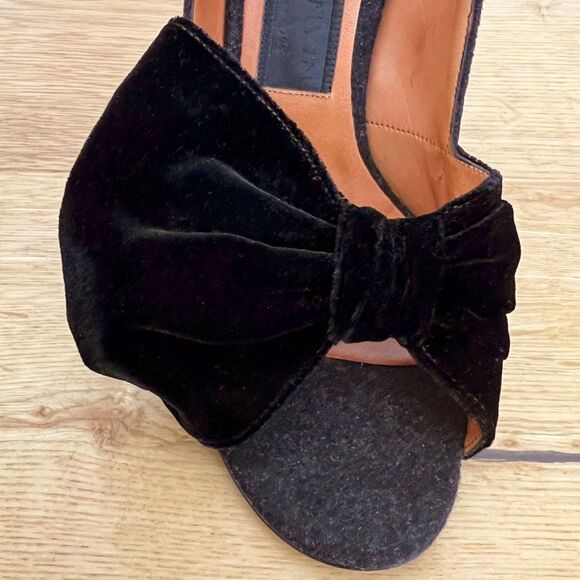 Lanvin Black Felt and Velvet Bow, Navy Heel Open Toe Pumps Size 39.5 - Picture 5 of 8